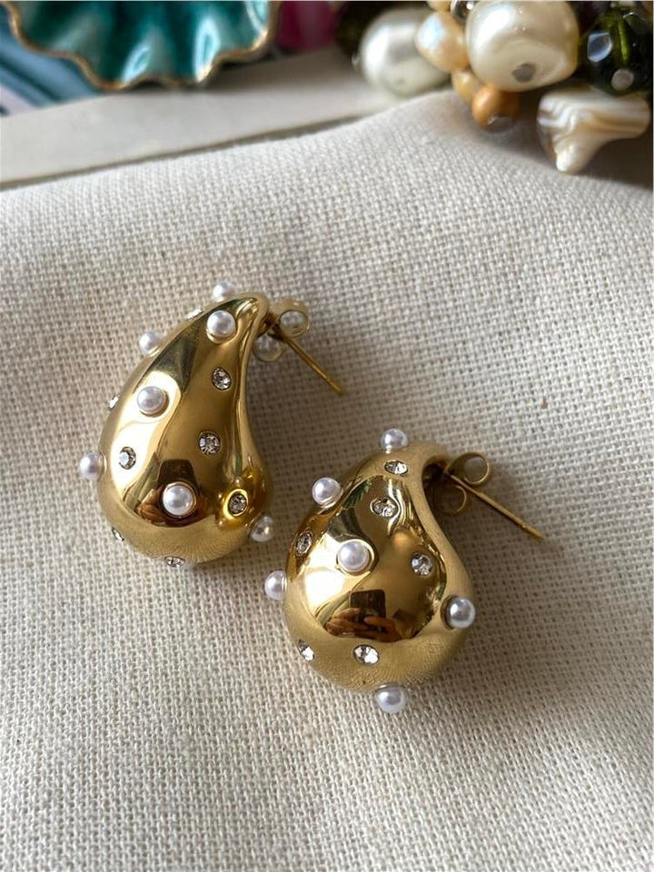 Gold Tear Drop Earings