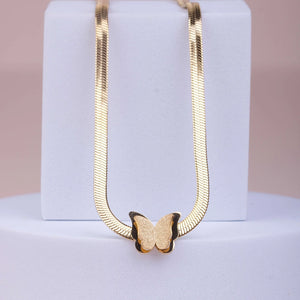 Elegant Gold Butterfly Necklace-Timeless Beauty